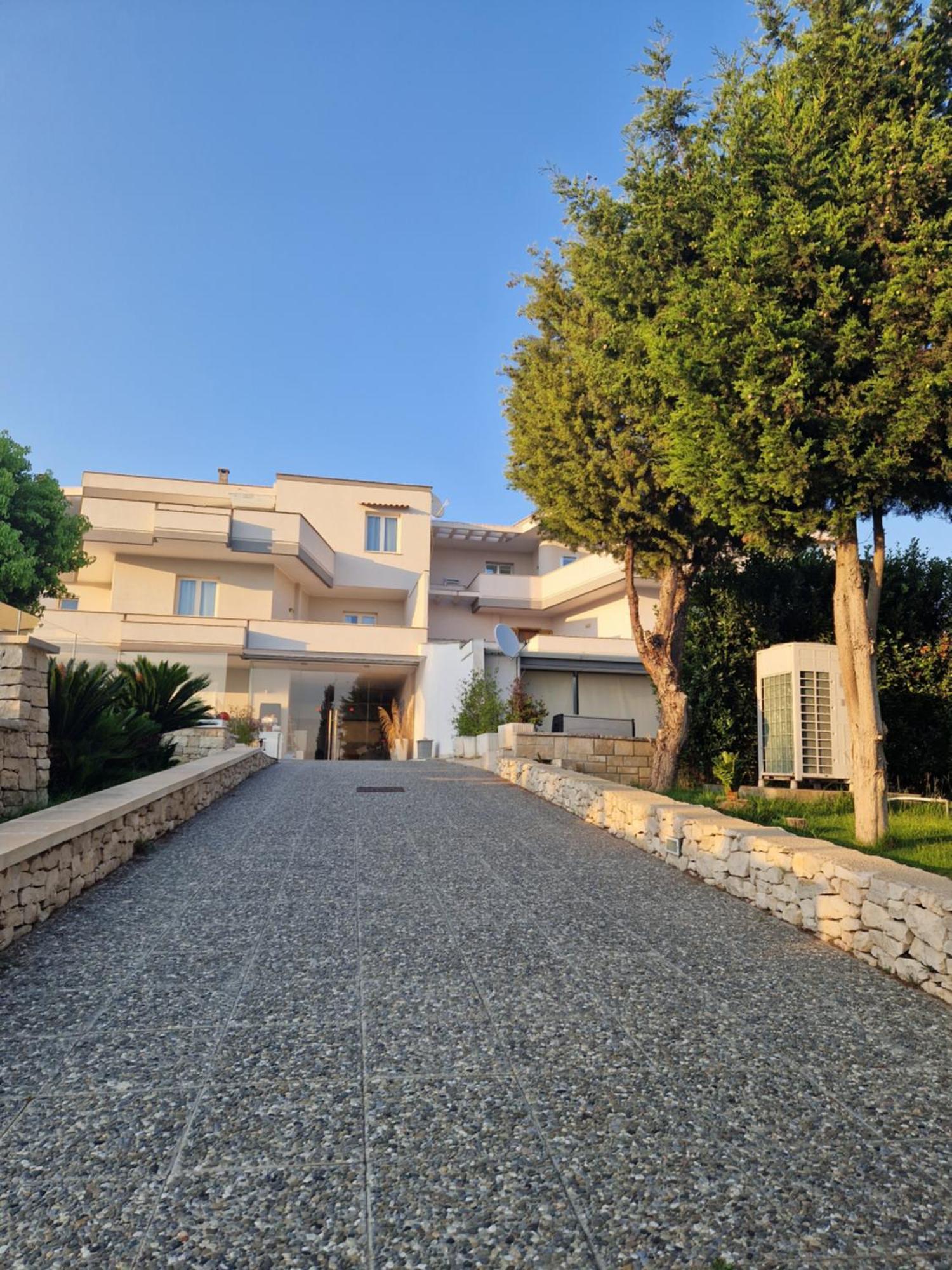 Villa Lecce Exterior photo